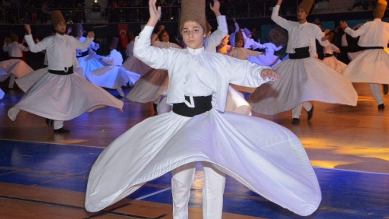 EN BÜYÜK ŞEB-İ ARUS GÖSTERİSİ İZMİT’TE