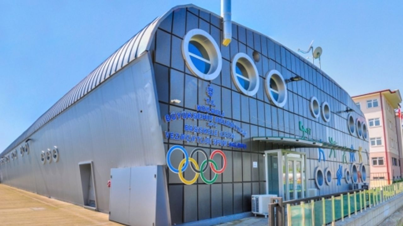 KARTEPE ' YE BİR SPOR SALONU DAHA GELİYOR