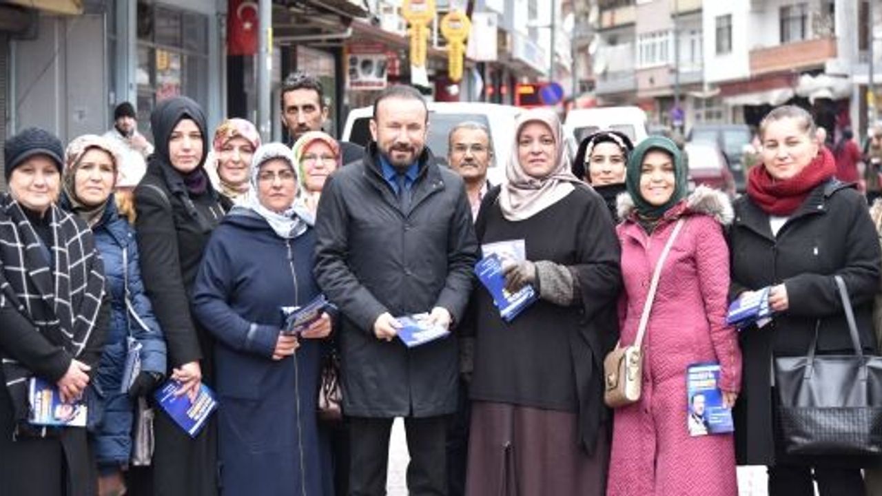 AK KADIN İZMİT 15 BİN BROŞÜR DAĞITTI