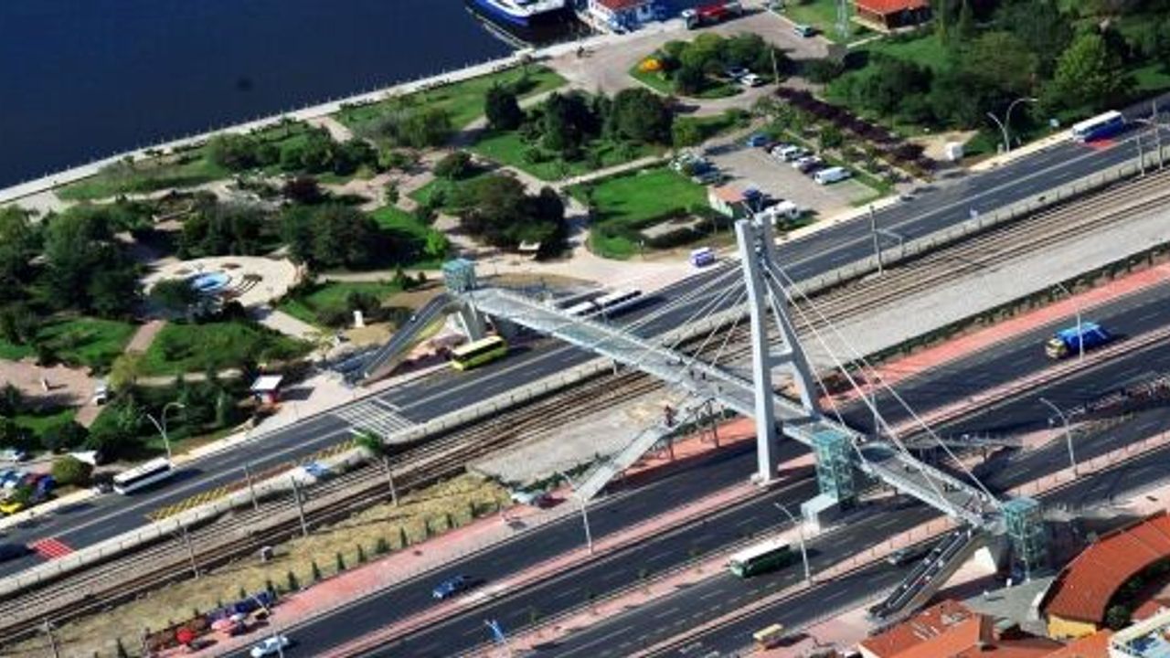 D-100’DEKİ KÖPRÜLERE İLAVE MERDİVEN VE ASANSÖR