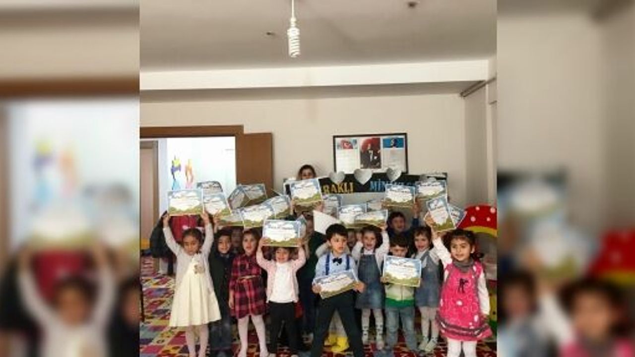 İLK KARNE HEYECANINI KO-MEK'TE YAŞADILAR