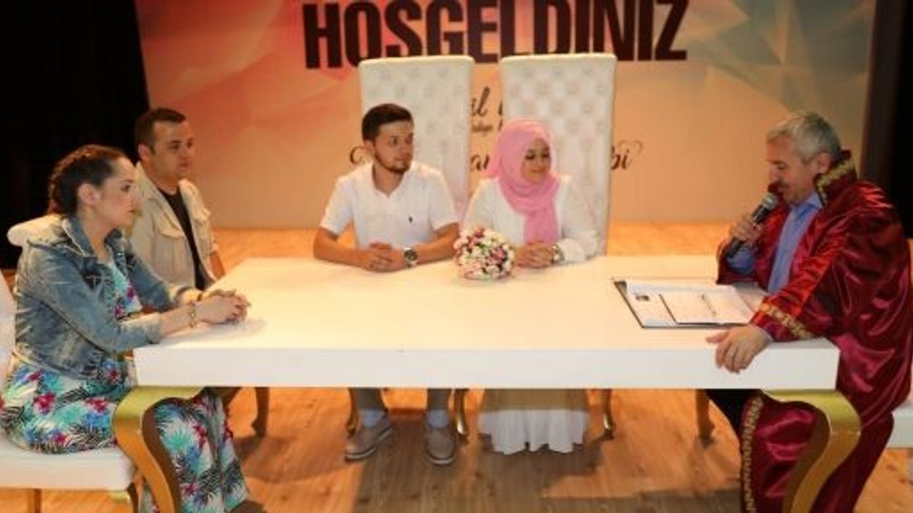 KÖRFEZ'DE BİN 97 ÇİFT MUTLULUĞA "EVET " DEDİ