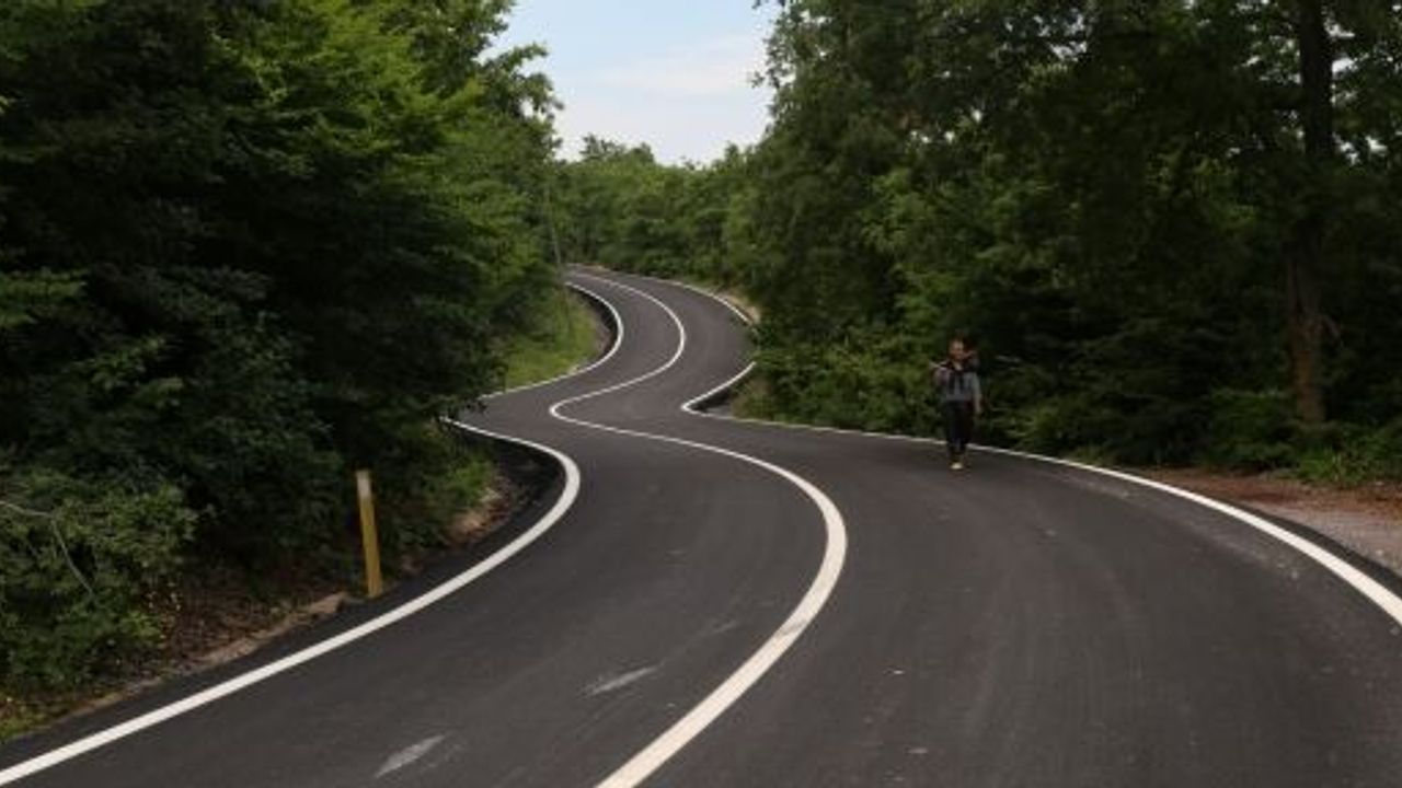 KÖY YOLLARI MERKEZİ ARATMIYOR