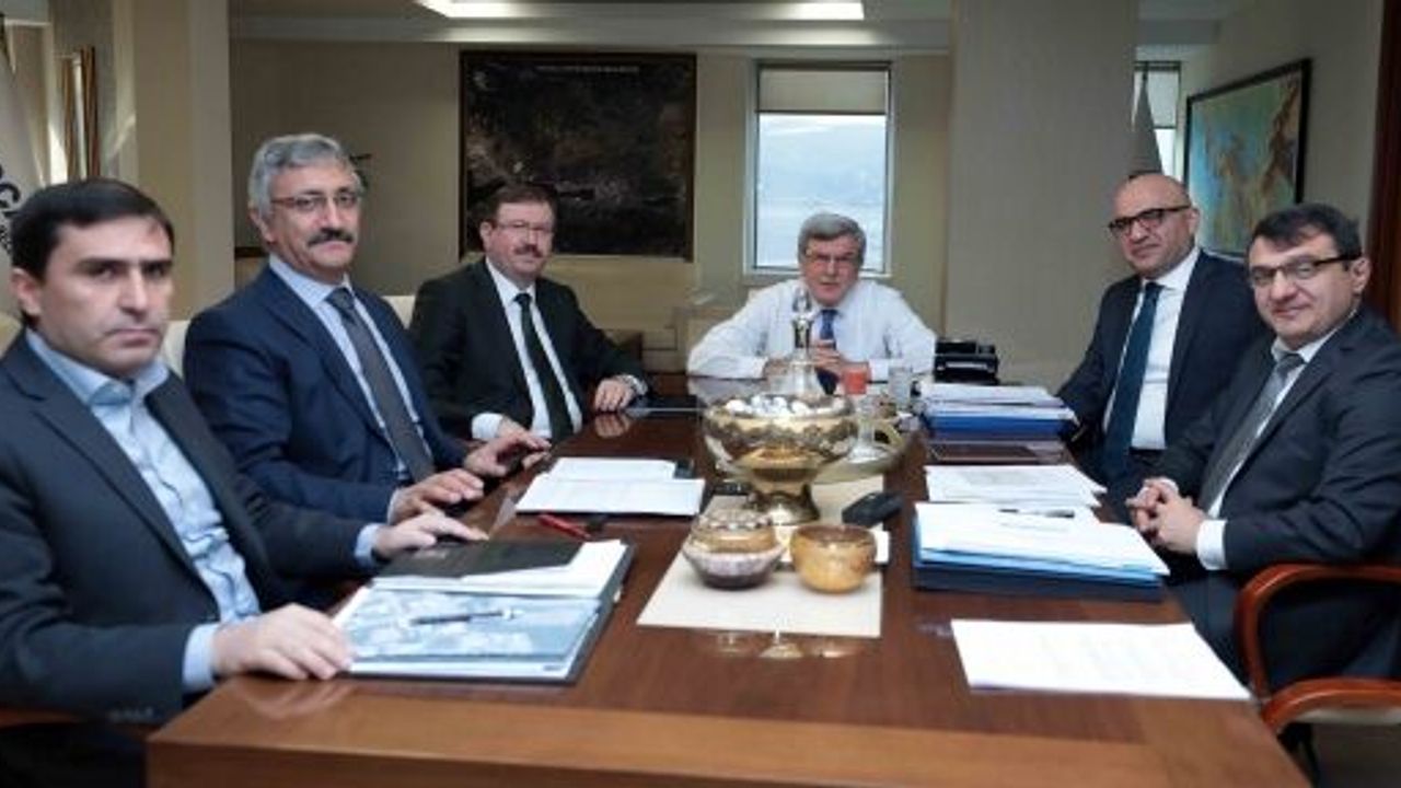 BAŞKAN KARAOSMANOĞLU, "KOCAELİ'DE VİTES YÜKSELTMEYE DEVAM"