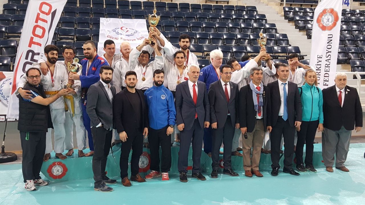 GÖRME ENGELLİ JUDO'DA ZİRVENİN ADI "KAĞITSPOR"