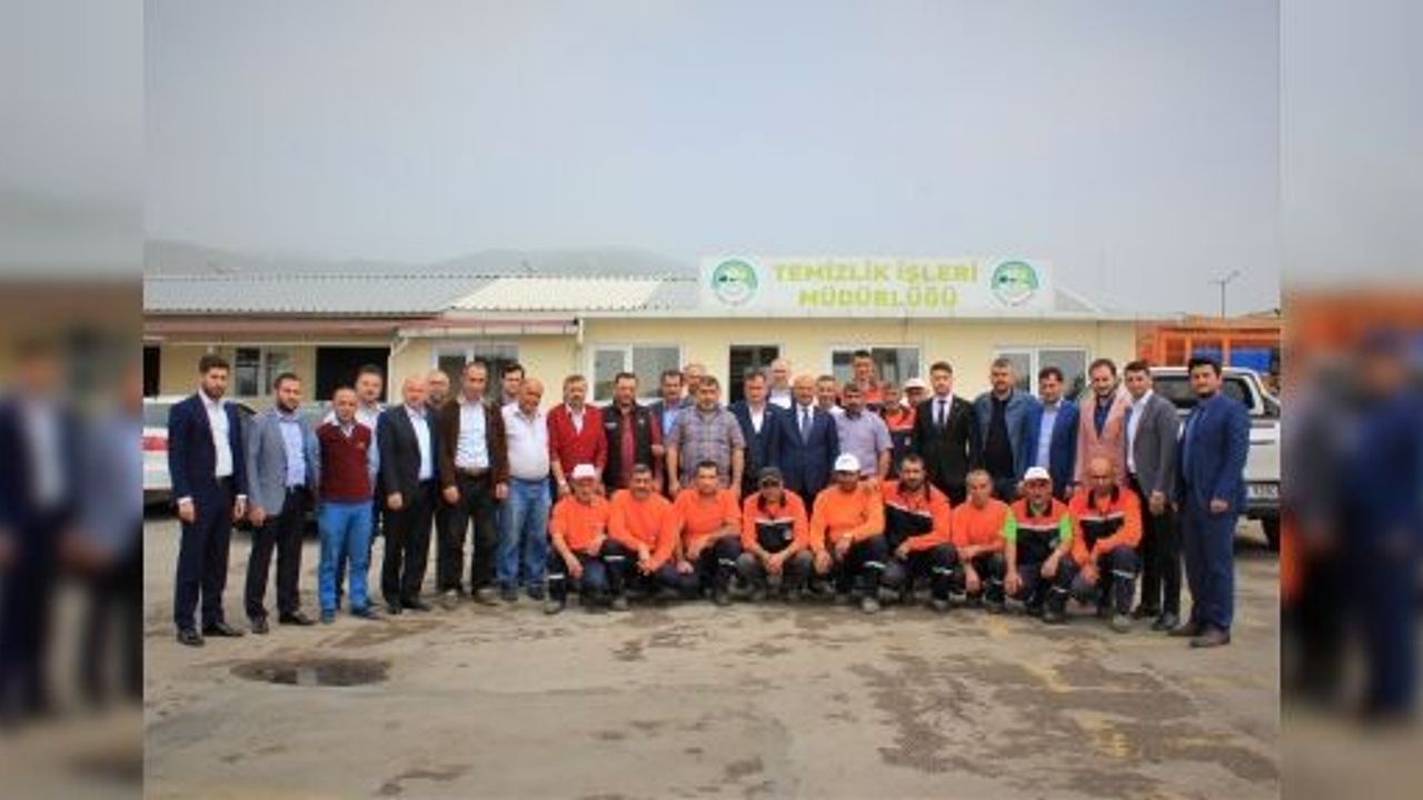 BAŞKAN SÖĞÜT BÜTÜN ÇALIŞANLARIN 1 MAYIS EMEK VE DAYANIŞMA GÜNÜNÜ KUTLADI