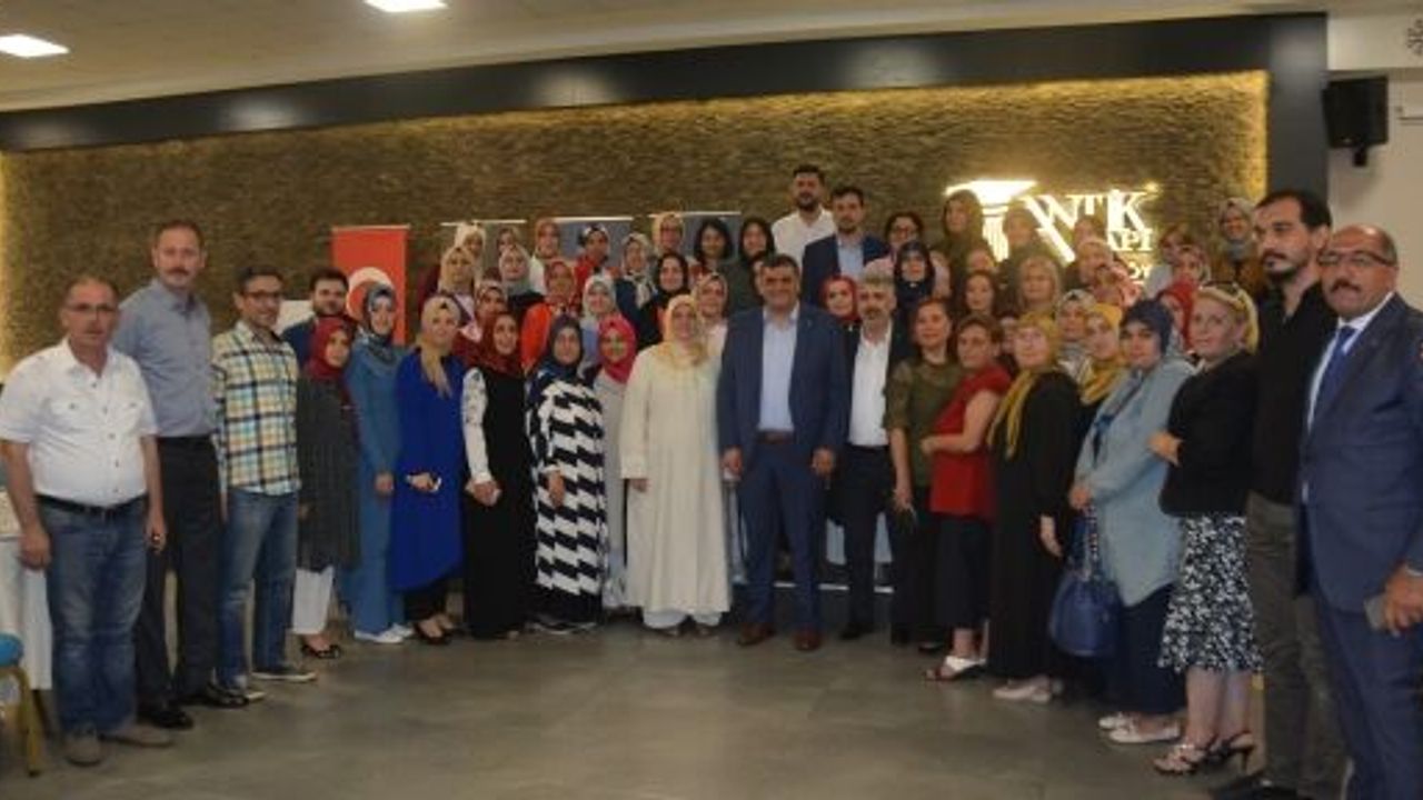 AK Parti İzmit Teşekkür   Yemeğinde Buluştu