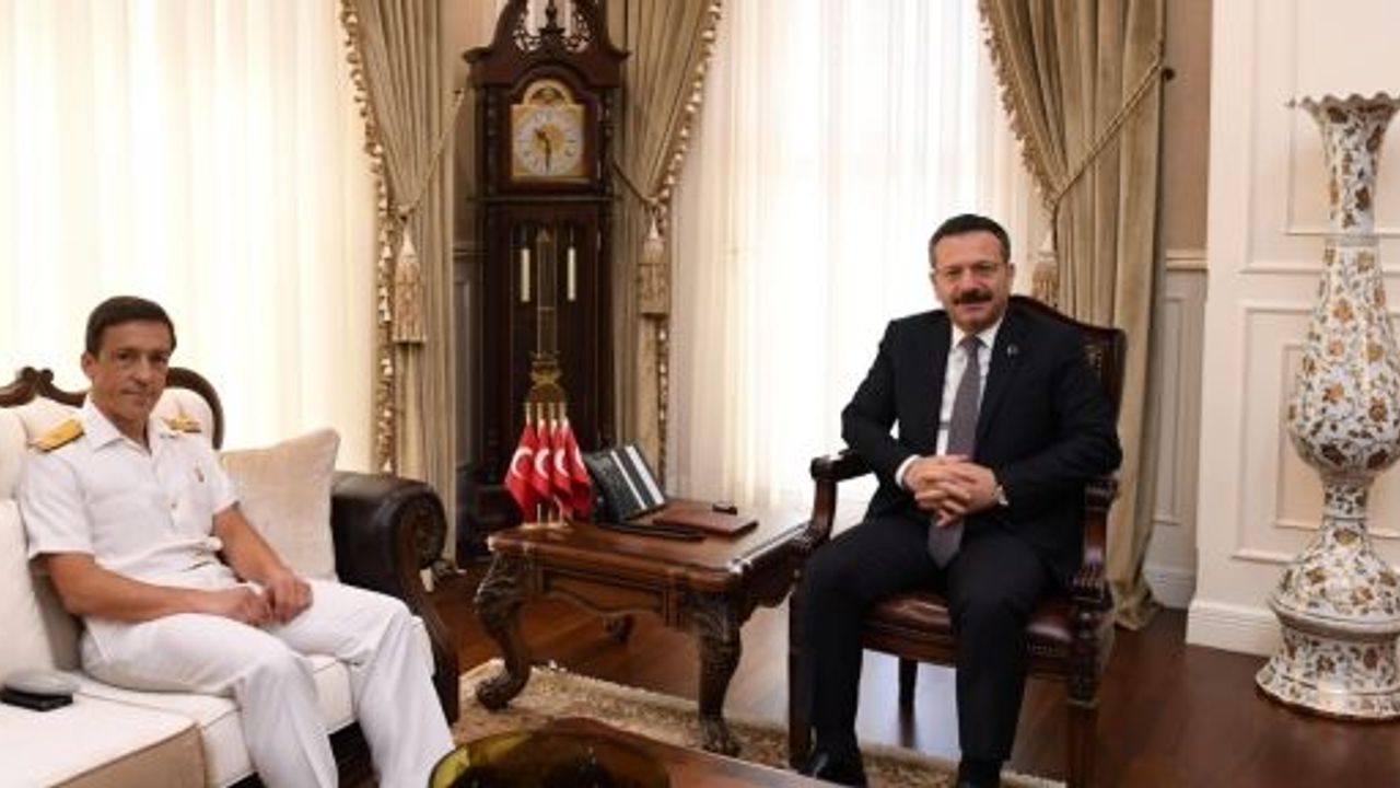 Tuğamiral Mehmet Baybars Küçükatay'dan, Valiye Veda Ziyareti