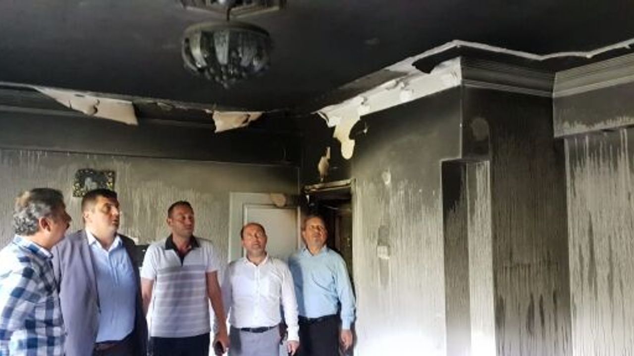 YILMAZ VE AYAZ'DAN EVİ YANAN VATANDAŞA ZİYARET