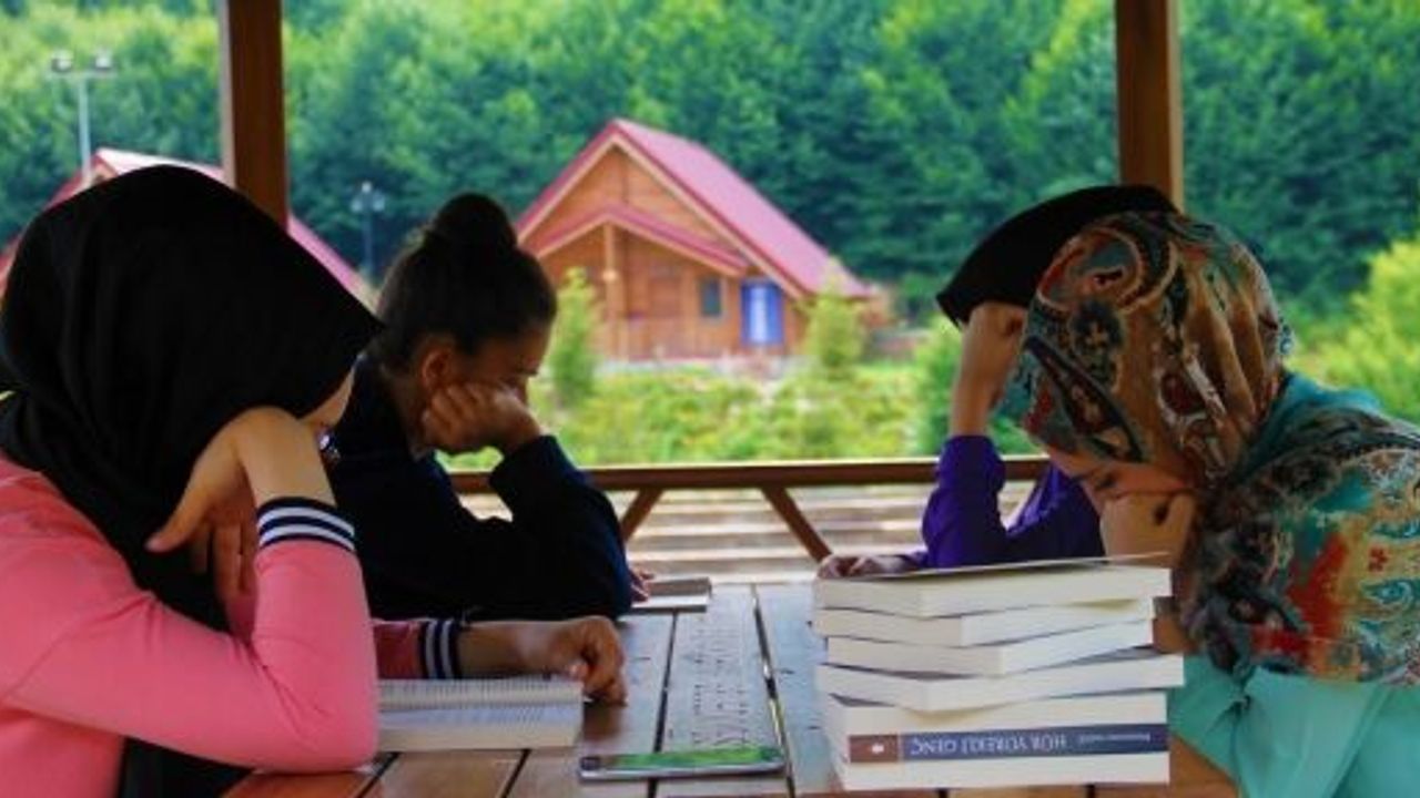 DİRİLİŞ KAMPLARI TÜRKİYE’YE ÖRNEK OLUYOR