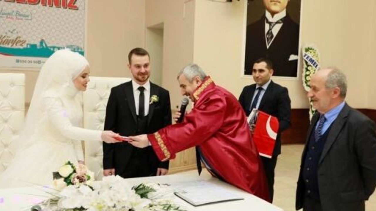 Körfezli Çiftler “Mutluluğa” Evet Dedi