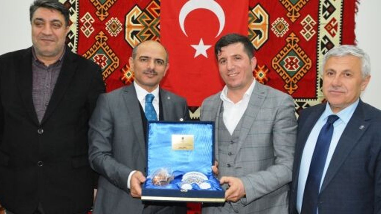 Söğüt, “Belediye Başkanı Liyakat Sahibi Olmalıdır”