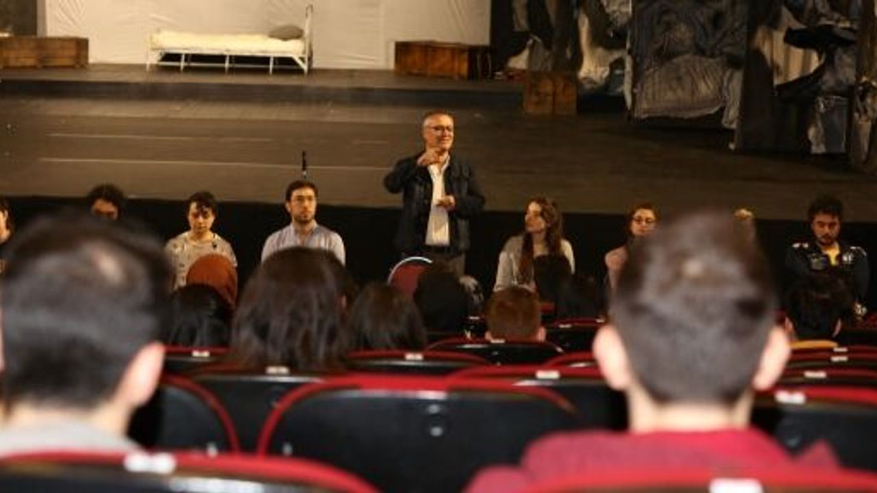 Tarih Öğrencileri, Milli Mücadele Kahramanını Tiyatro İle Tanıdı