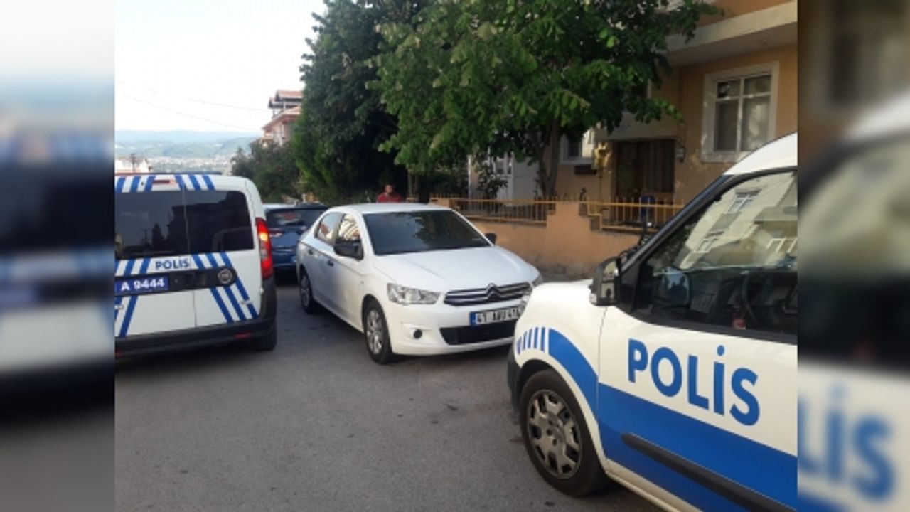 BABA OĞUL KAVGA ETTİ, ANNE BAYGINLIK GEÇİRDİ..!