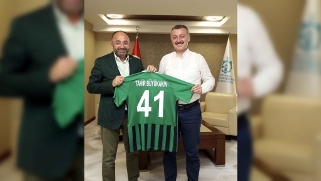 Başkan Büyükakın; ‘’Kocaelispor ‘un Kendi Ayakları Üzerinde Durmasını İstiyoruz’’
