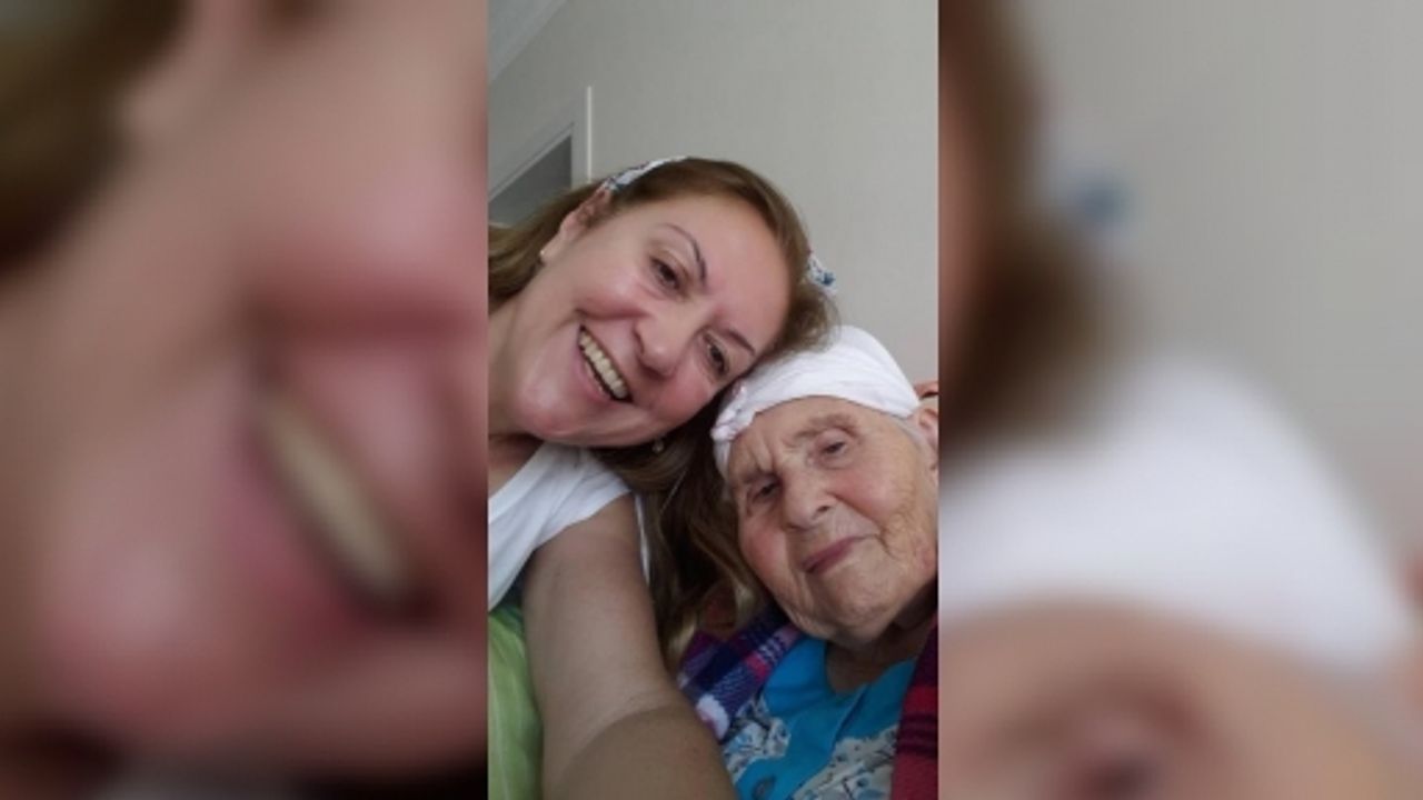 Torunun Torunuyla Hatıra  Resmi Çektirdi