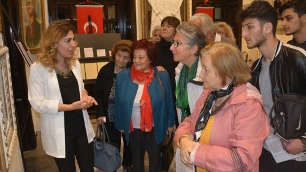 Atatürk Müzesi’nde Gözyaşları Sel Oldu Aktı