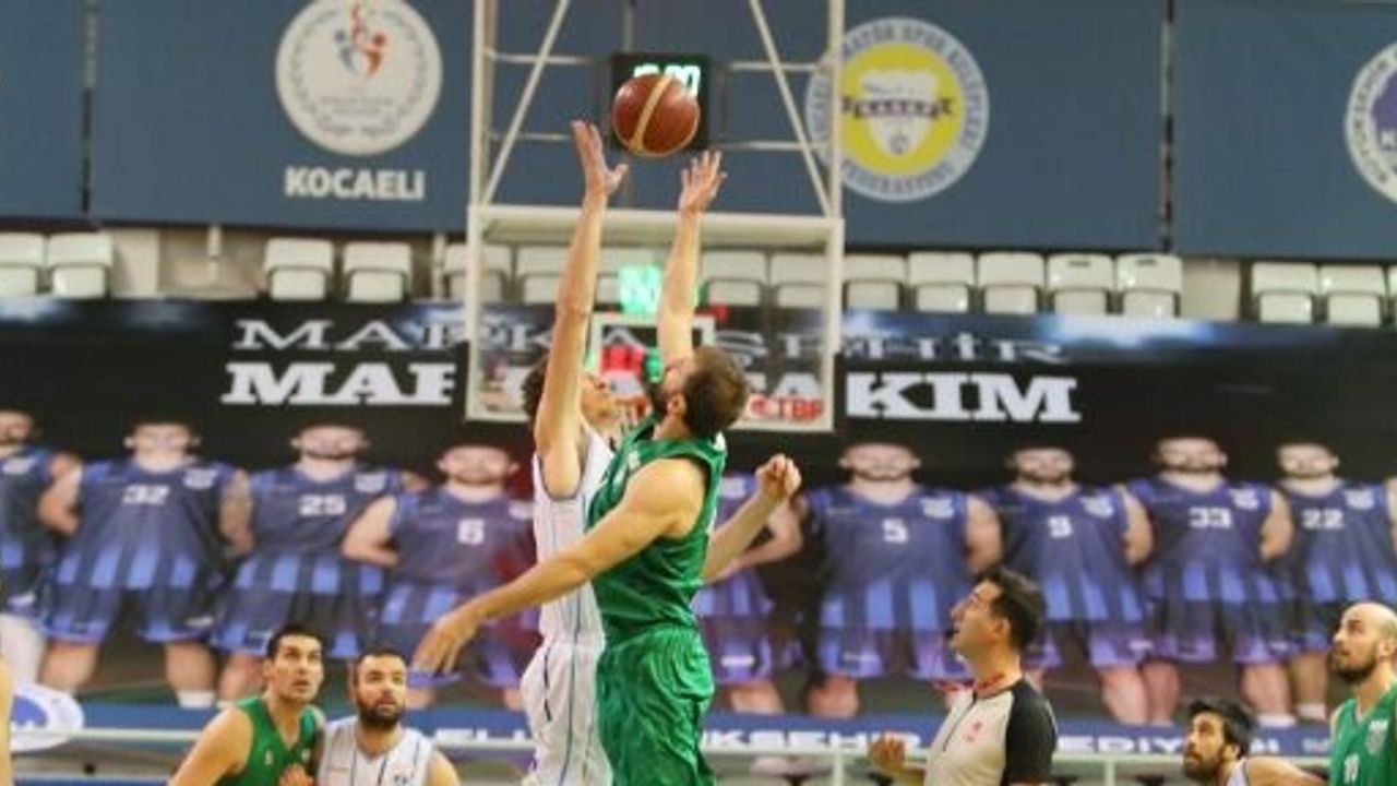 Büyükşehir Kağıtspor Geçit Vermiyor