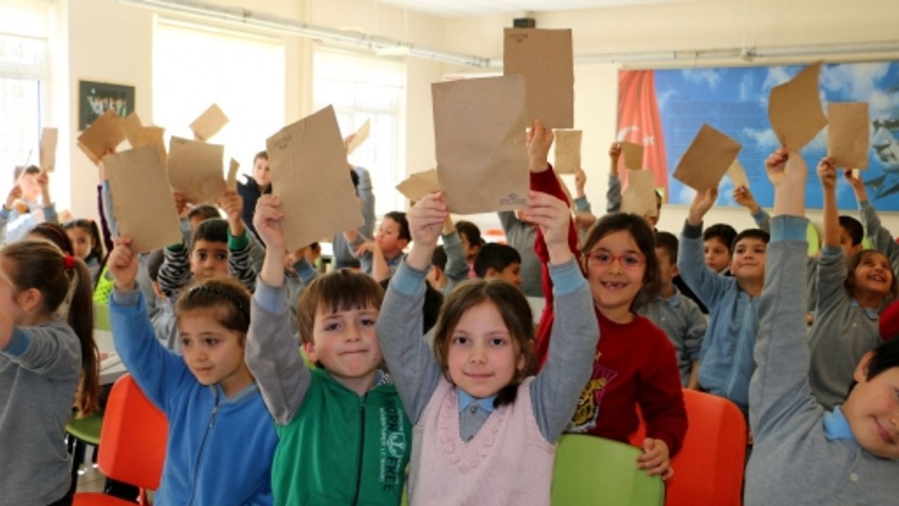 Köy Okulları, Kağıdın Büyülü Dünyası İle Tanışıyor