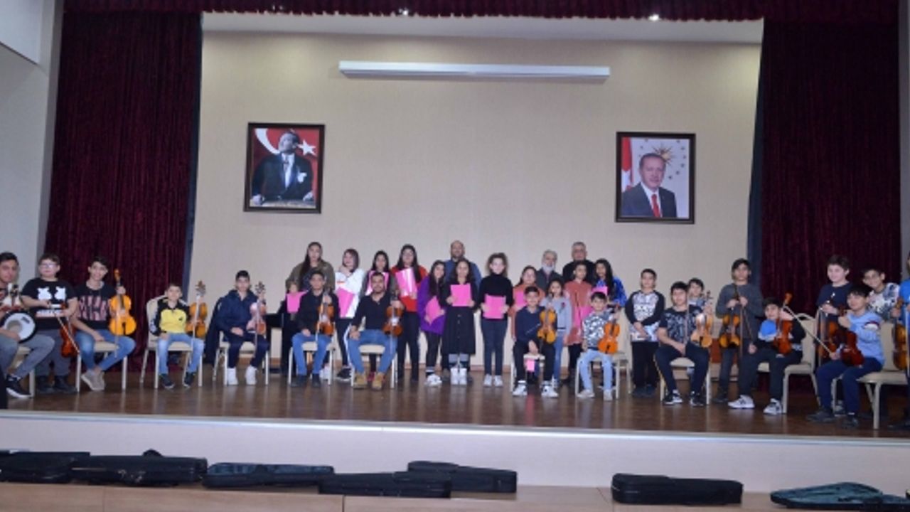  ROMAN KOROSU, CUMHURBAŞKANI İÇİN ÇALACAK