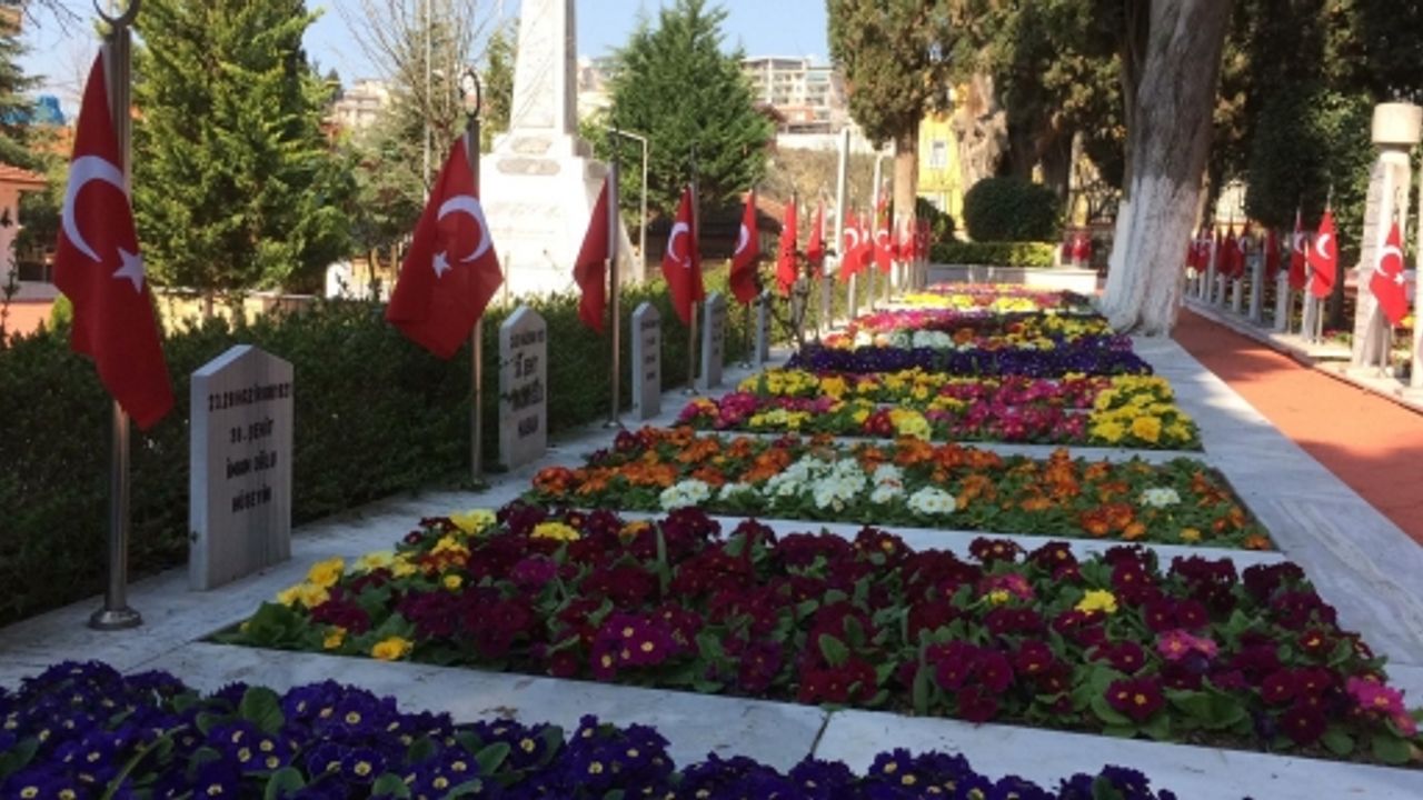    İzmit Namazgah Şehitliği 18 Mart’a Hazırlandı