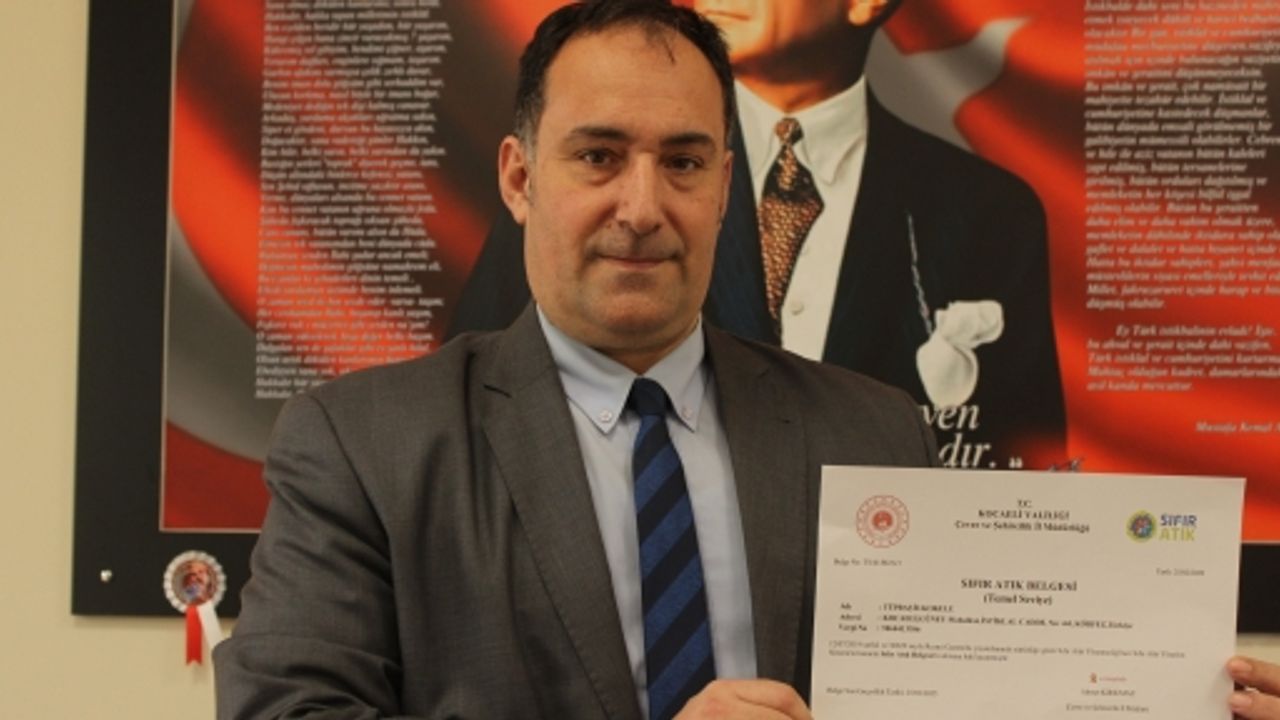 Kocaeli'nde Bir O Okul; O Belgeyi Aldı