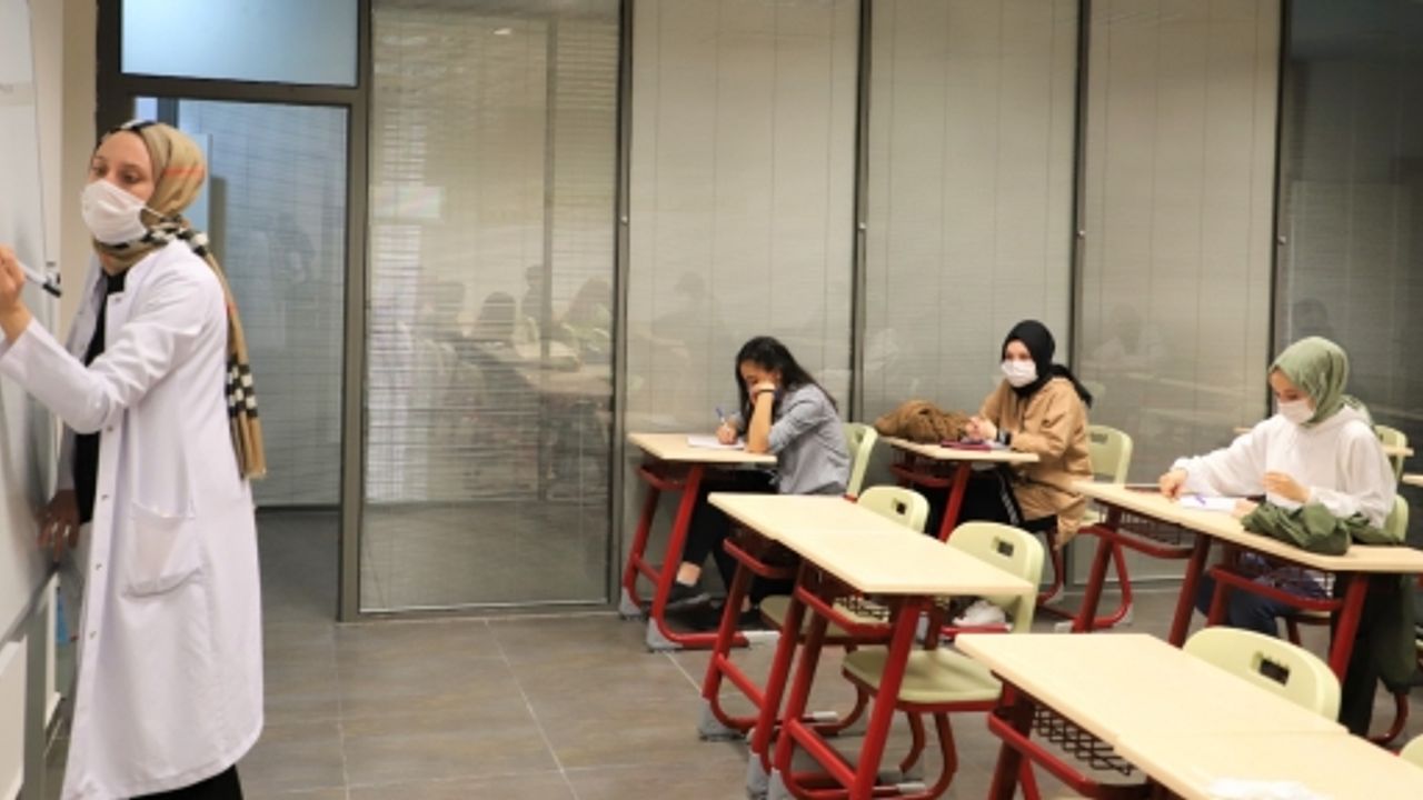 Bilgievleri Ve Akademi Liselerde Yüz Yüze Eğitim Heyecanı