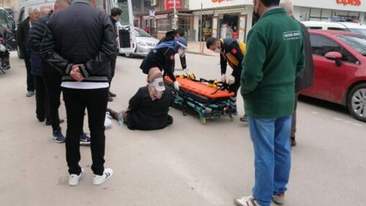 Karşıdan Karşıya Geçen Kadına Motosiklet Çarptı