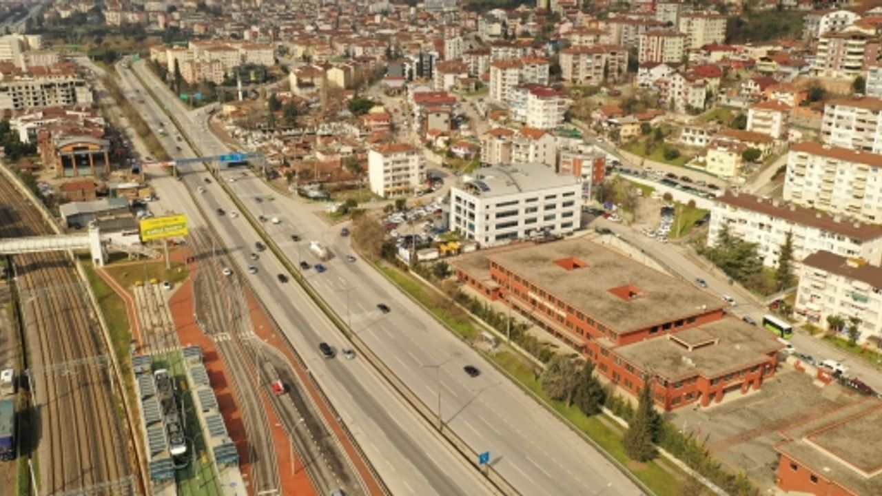 Kuruçeşme Tramvay Hattı Yaya Üst Geçitleri İçin Sondaj Çalışması Başladı