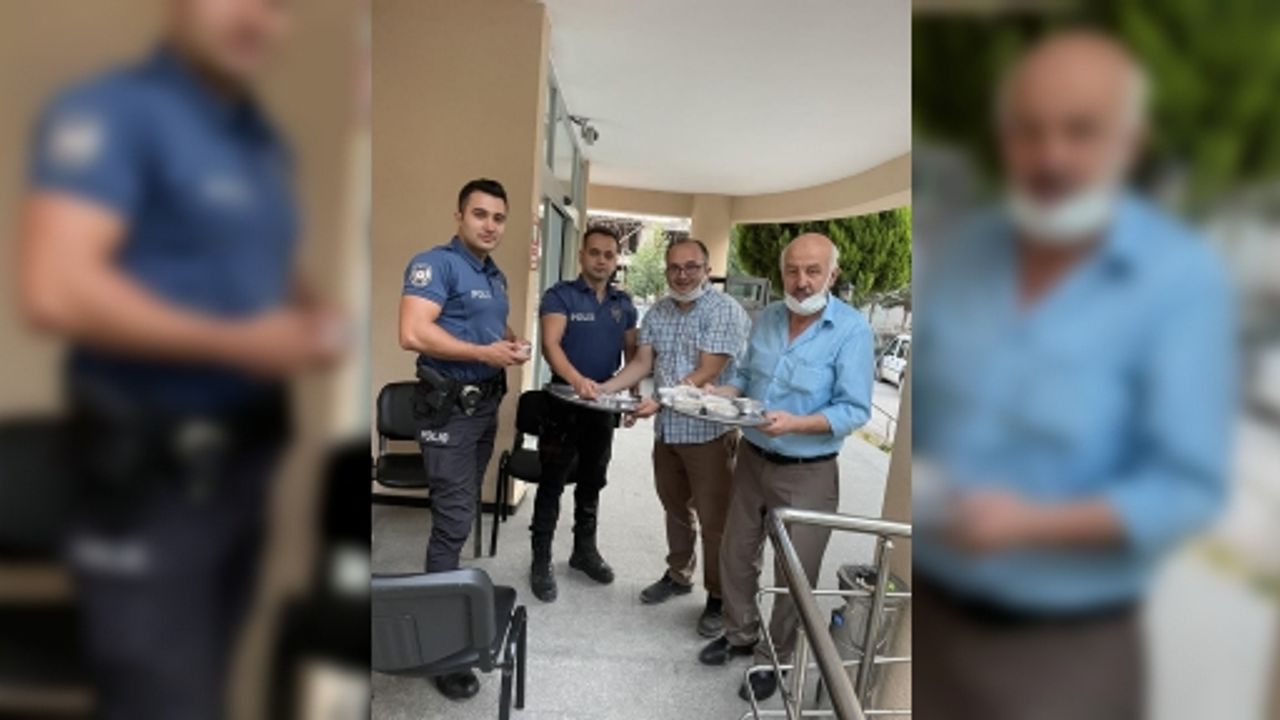 Körfez  Arpalı  Köyü   Derneğinde Aşure  Programı