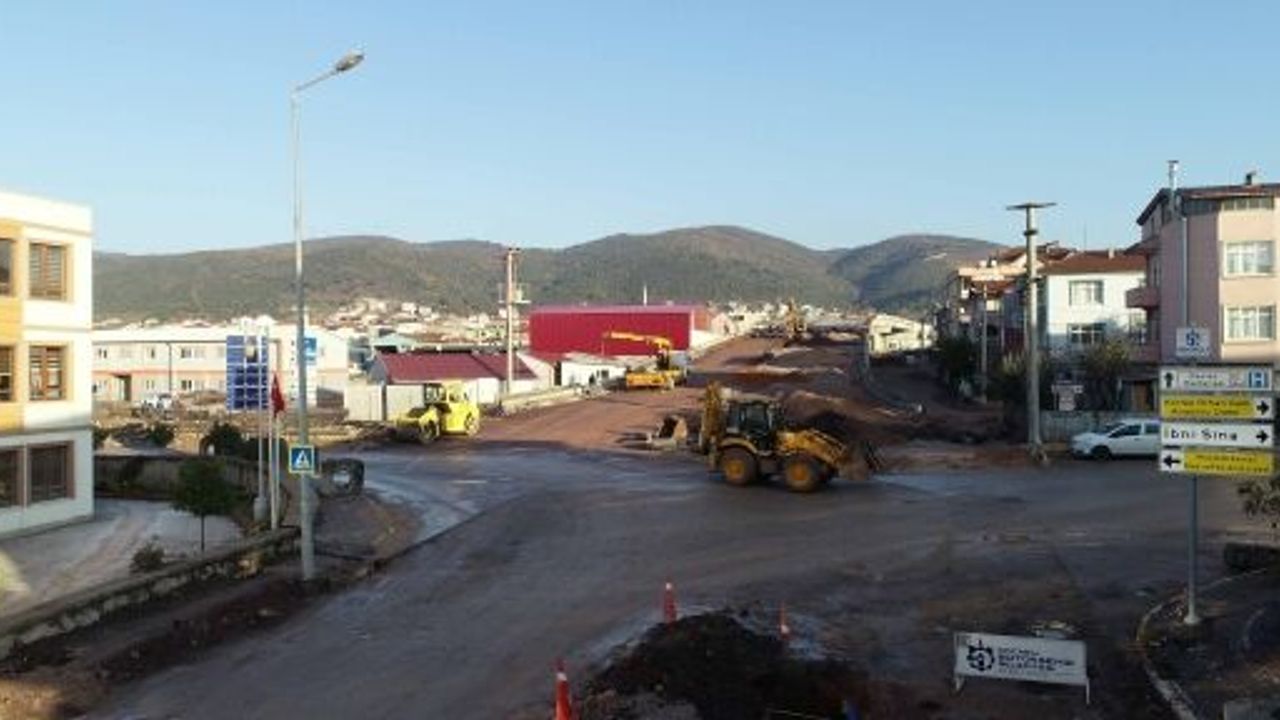 Otoyol Geçiş Köprüsünde Çalışmalar Hızla İlerliyor