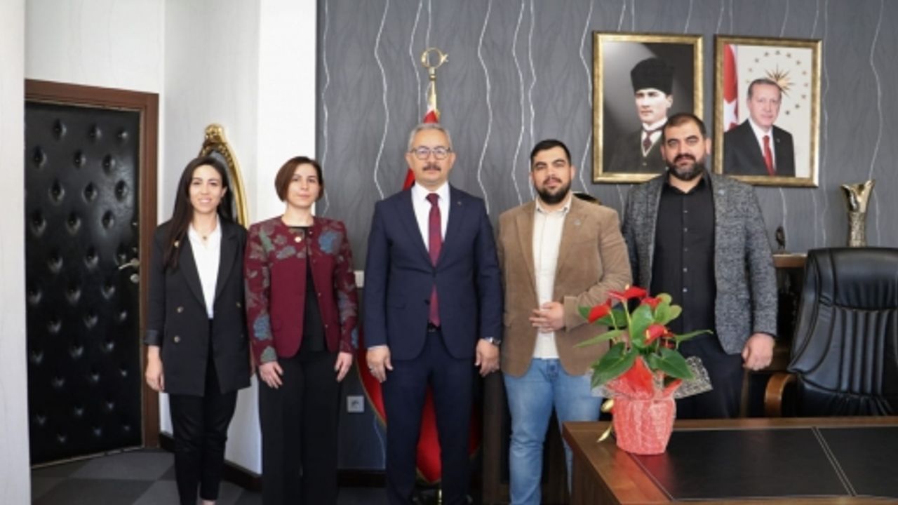 Eğitim Gücü Sen Kocaeli'den İl Milli Eğitim Müdürü Ömer Akmanşen'e Ziyaret