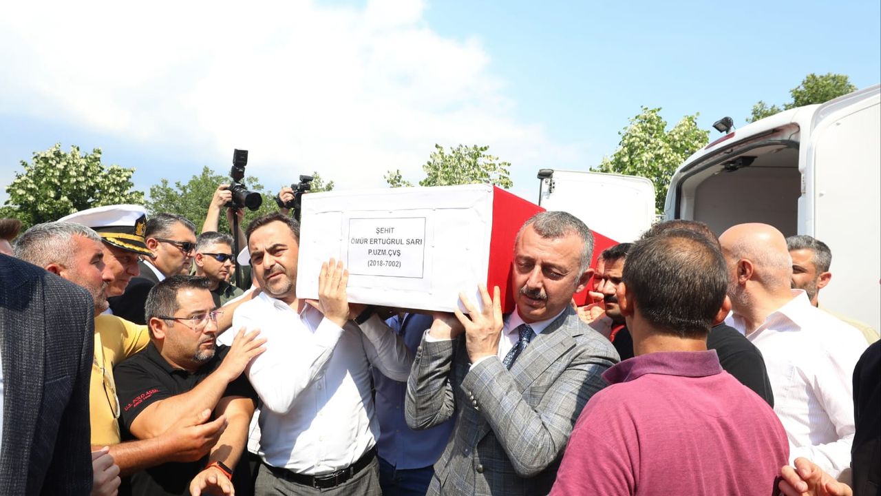 Şehide Son Görev Yapılıyor