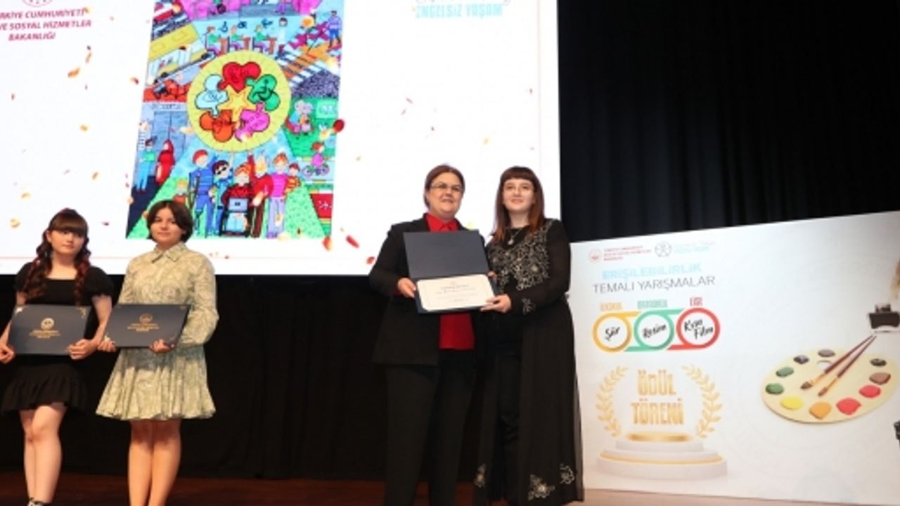 Türkiye'nin Birincisi Gölcüklü İpek Burcu Ünal