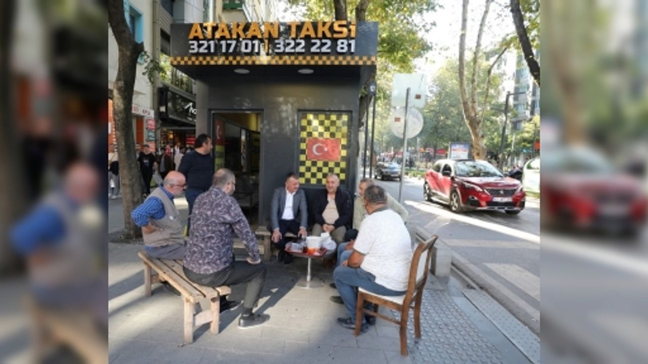 Başkan Büyükakın İle Atakan Taksi Esnafının Keyifli Sohbeti