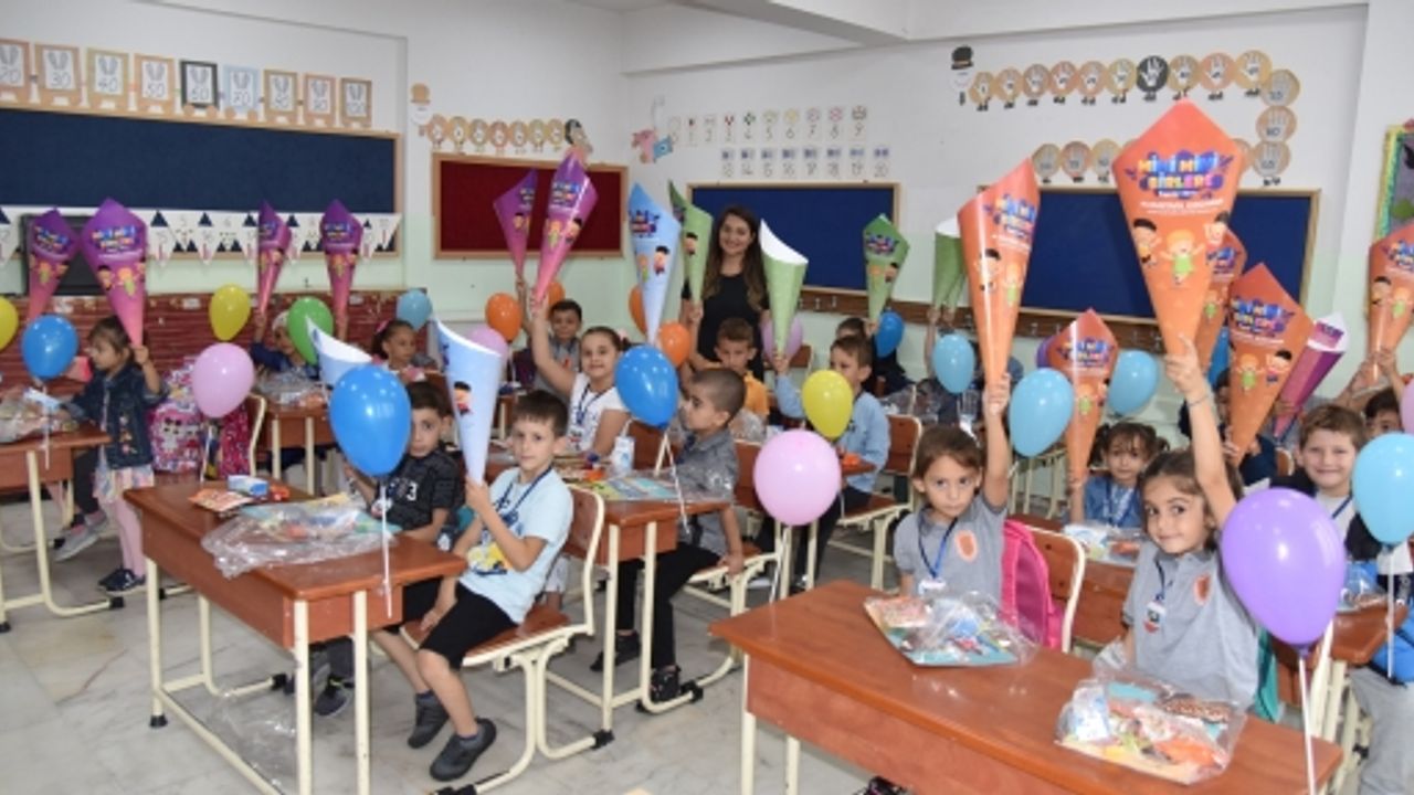 Kartepe’de Mini Mini Birlere Özel Hediye