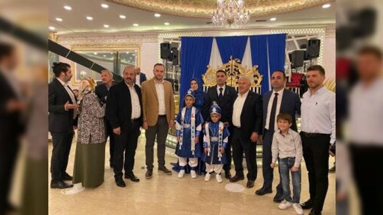 Ali Tuğra ve Harun Artık Delikanlı