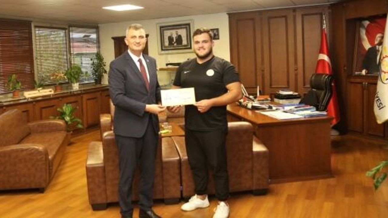 Gölcük'ün Gururu Yunus Emre Akman