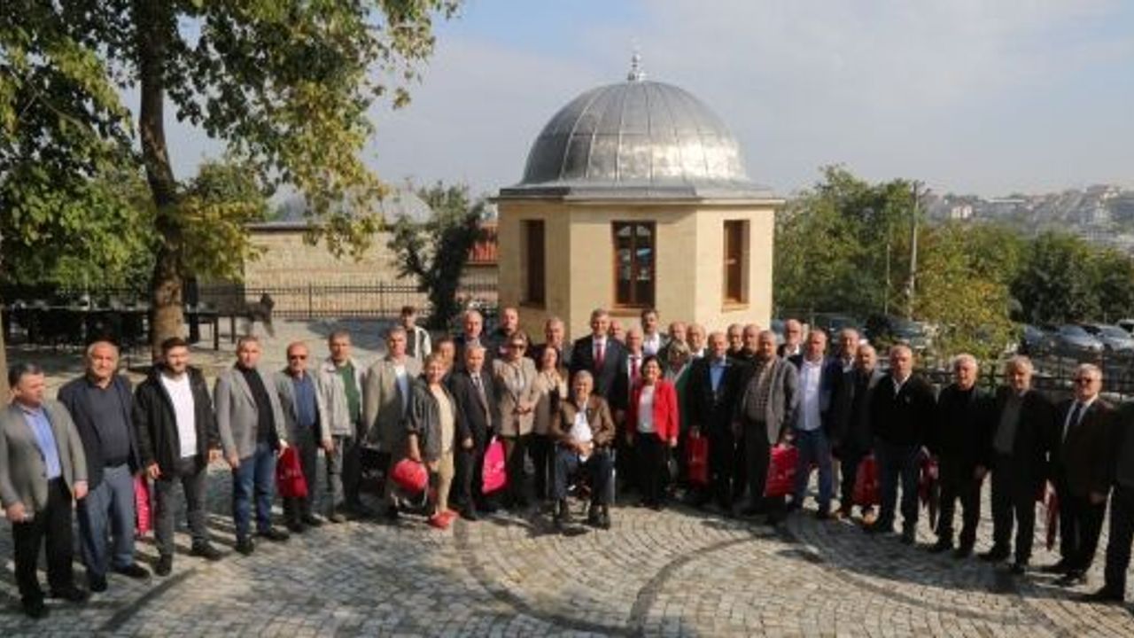 Gölcüklü Muhtarlar Sultan Babaya Hayran Kaldı