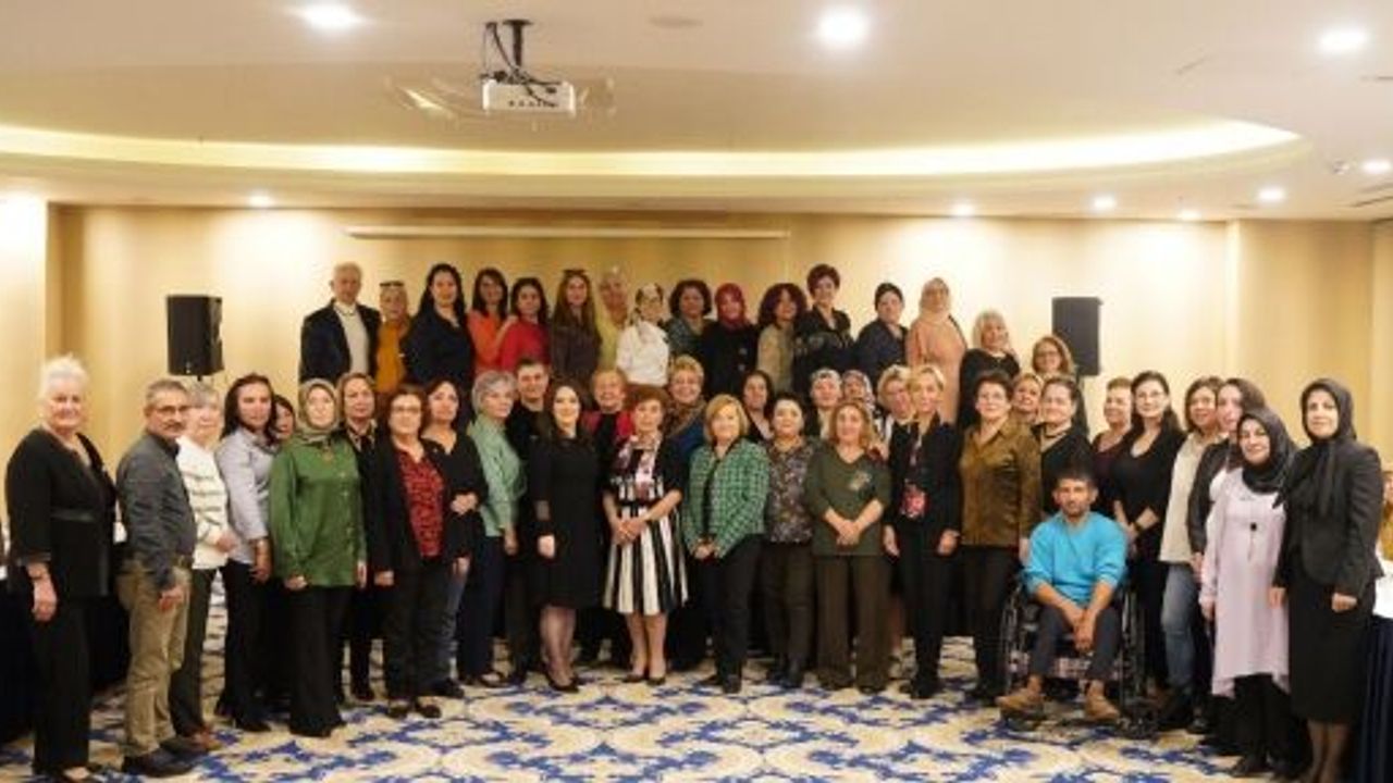 İzmit Tarih Koridoru Derneği  ‘İyilik Meleklerini’ Ağırladı