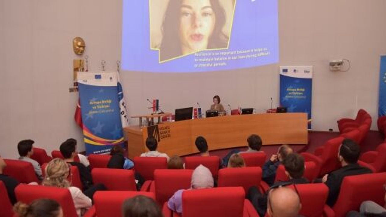 Kocaeli AB Bilgi Merkezi Gençlerle Buluştu