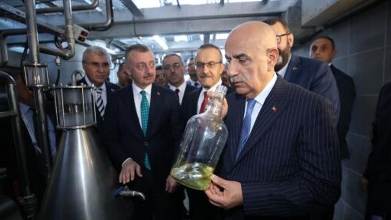 Bakan Kirişci’den Distilasyon Tesisine Tam Not