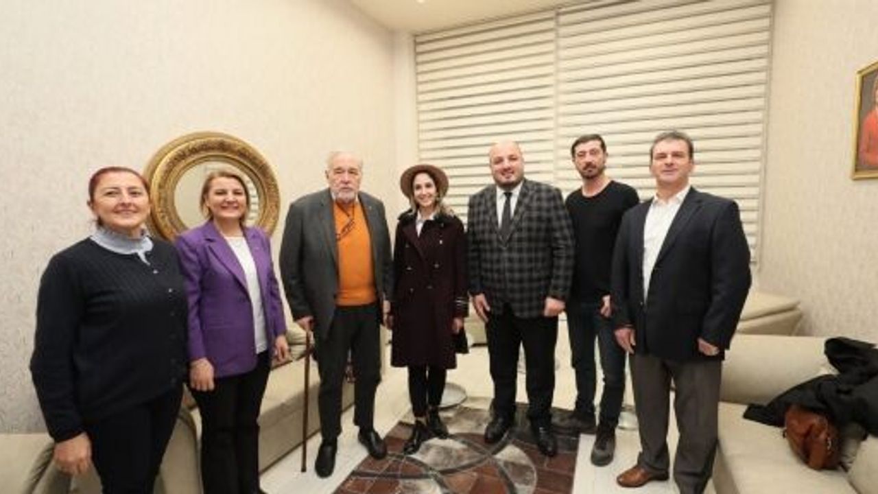 Atatürk’ün İzmit Ziyaretinin 100. Yılında  İlber Ortaylı’ya Yoğun İlgi&nbsp