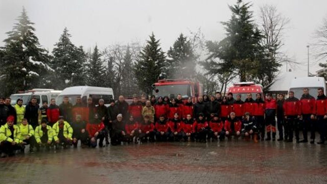 Deprem Bölgesine Ekipler Gitmeye Devam Ediyor