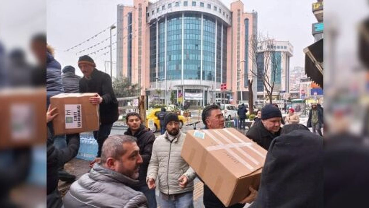 İYİ Parti Depremzedeler İçin Çalışıyor