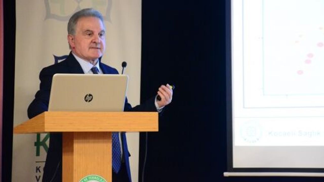 Deprem Bölgesine Giden Rektör Elmas Anlattı: "Akılalmaz Yanlışlar Olmuş"