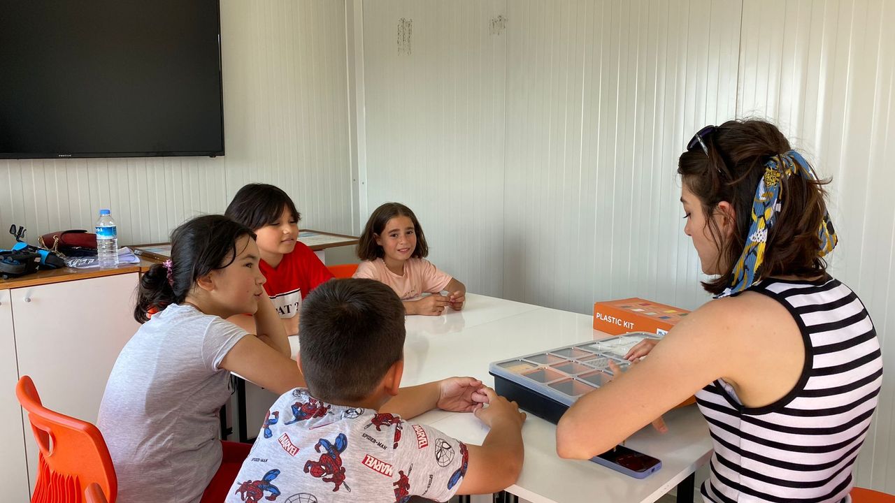 Kalkınma Vakfın'dan Depremzede Çocuklara Eğitim Programı