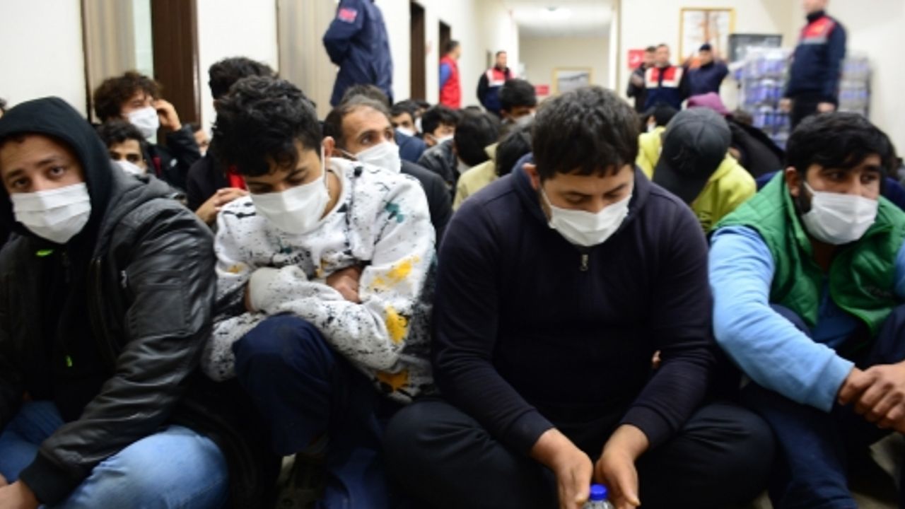 Kocaeli’de 32 Düzensiz Göçmen Sınır Dışı Edildi