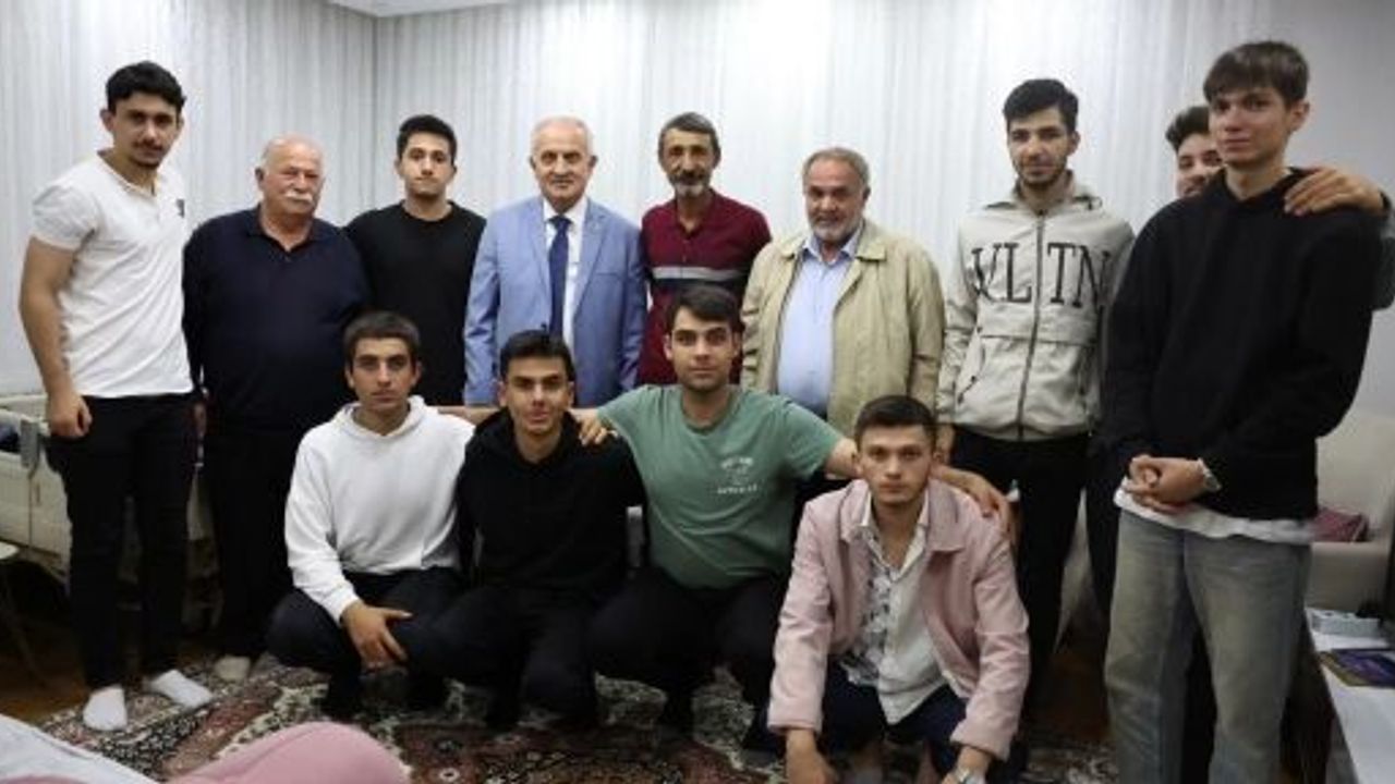Başkan AYgün: “Gençlerimiz İçin Var Gücümüzle  Çalışmaya Devam Edeceğiz”