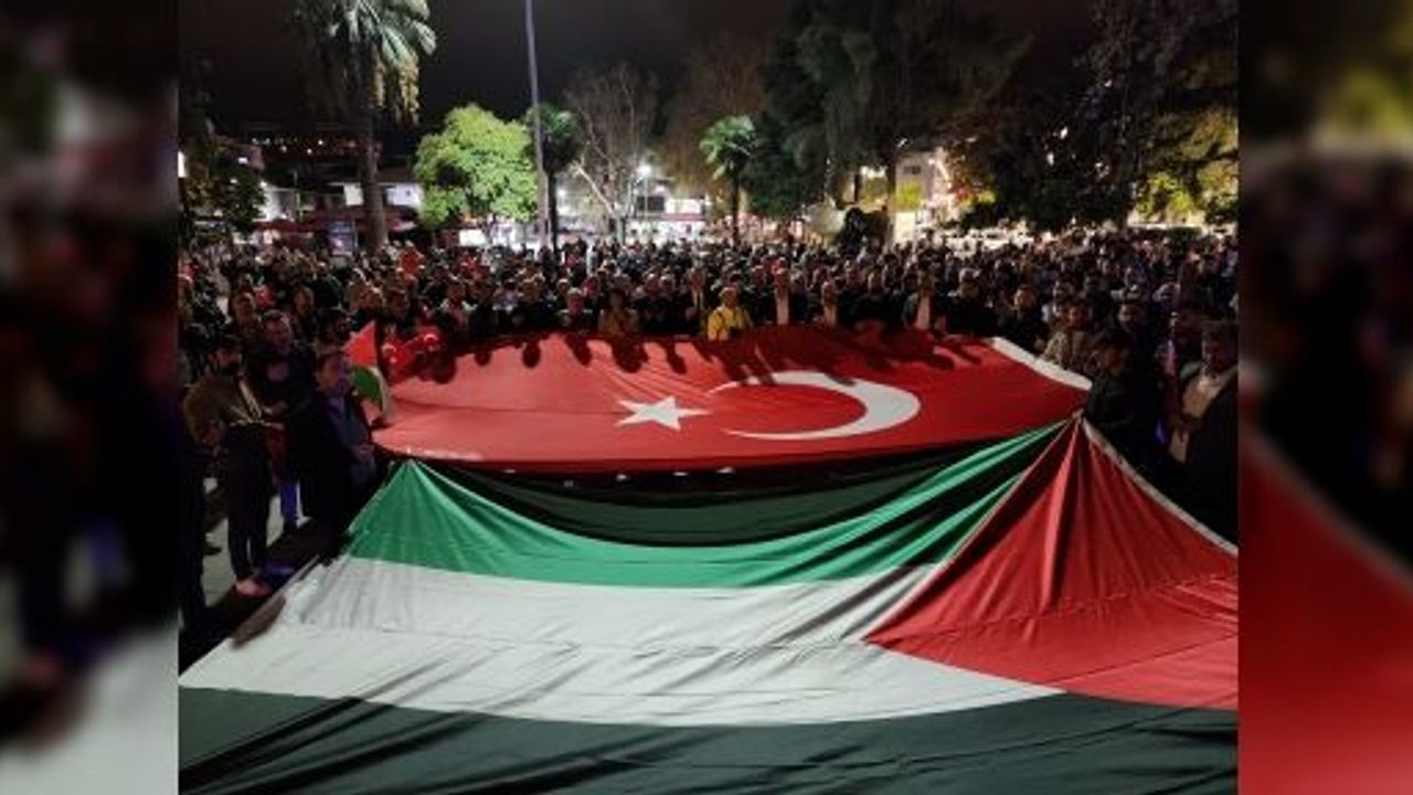 Gölcüklüler İsrail İnsanlık Dışı Saldırılarını Protesto Etti